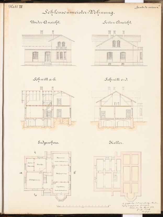 Ein aufgeschlagenes Buch mit dem Titel "Architektonische Pläne der Schlossenmeister Wohnung", das detaillierte Grundrisse eines Hauses zeigt, einschließlich Zimmern, Fenstern, Türen und Dach.