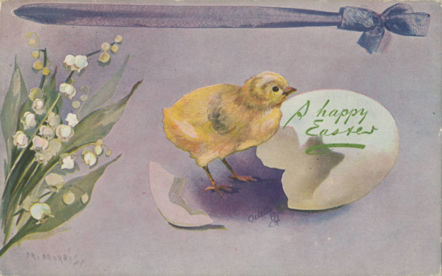 Alte Postkarte mit einer Malerei eines gelben Huhns, eines Eis, eines Messers und Lilienblüten, mit dem Text "Frohe Ostern".