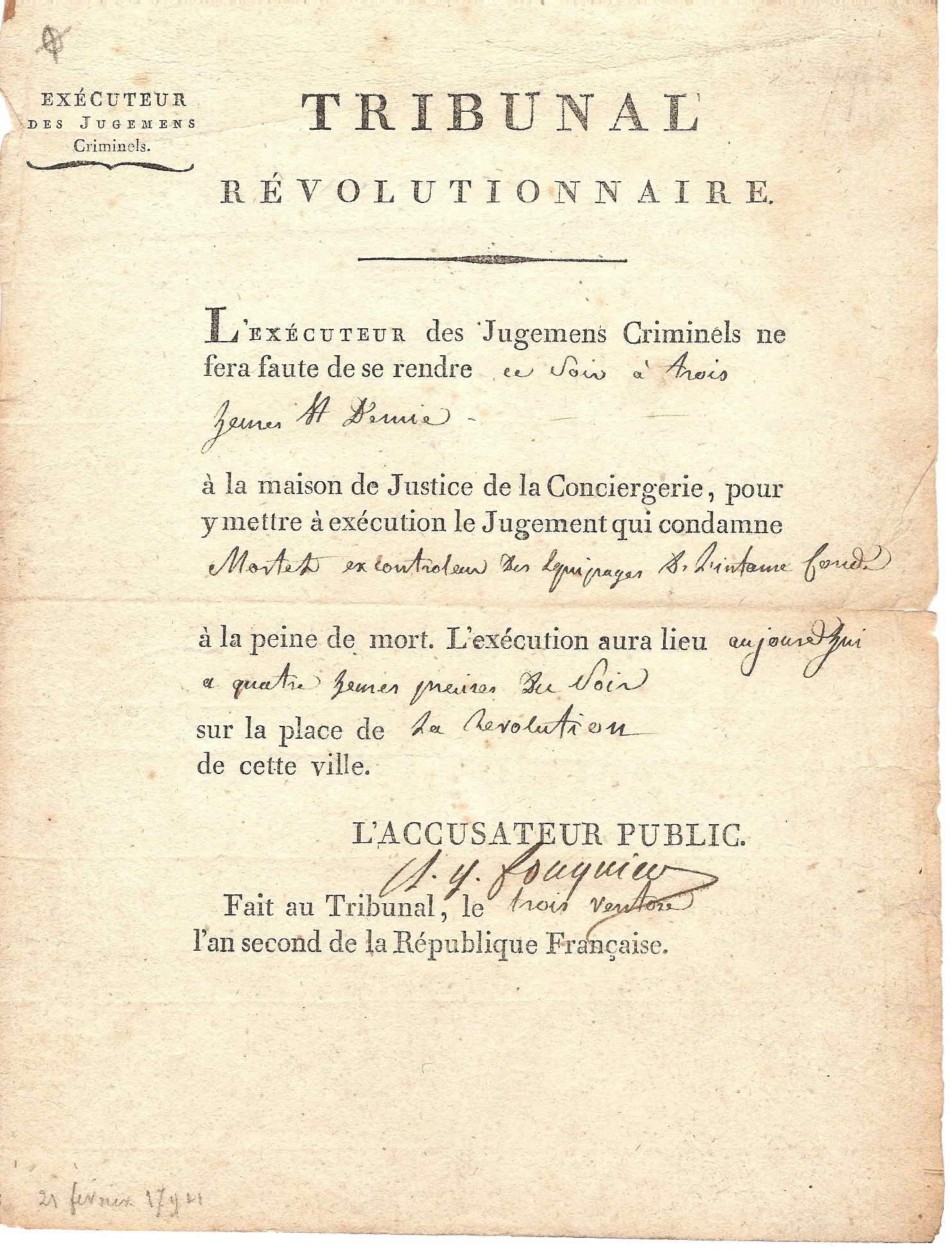 Gelblicher rechtlicher Dokument mit der Überschrift "Tribunal Révolutionnaire", das Urteile über Hinrichtungen in Frankreich enthält und in Schreibschrift verfasst ist.