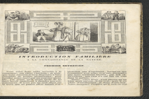 Ein aufgeschlagenes Buch auf schwarzem Hintergrund zeigt eine Zeichnung einer Familie und Text, stellt die Familie vor.