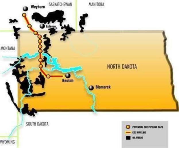 Karte von North Dakota mit einer hervorgehobenen geplanten Pipeline-Route und begleitendem Text mit Details zur Länge, Breite und Lage.